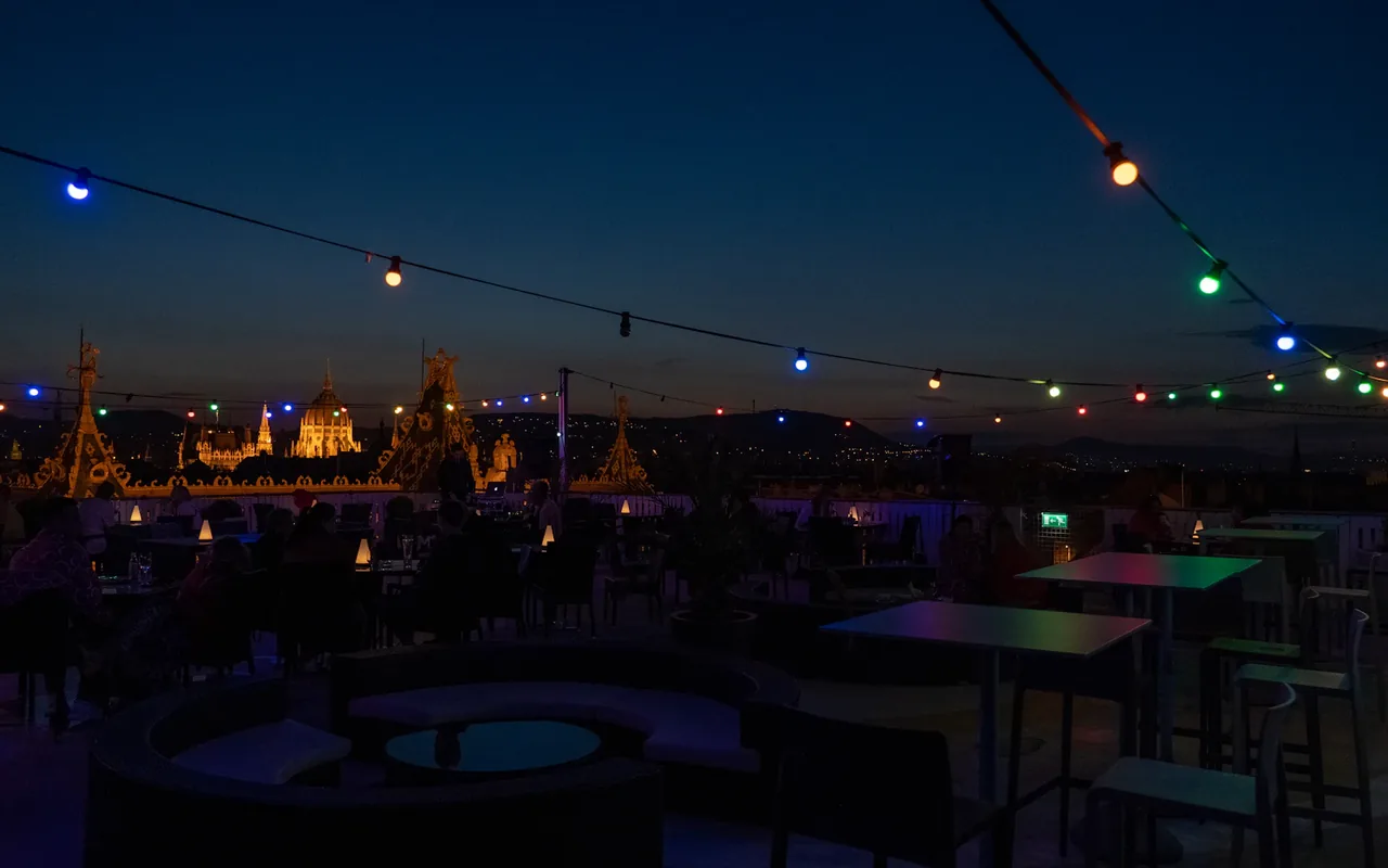 Terasă cu vedere în București